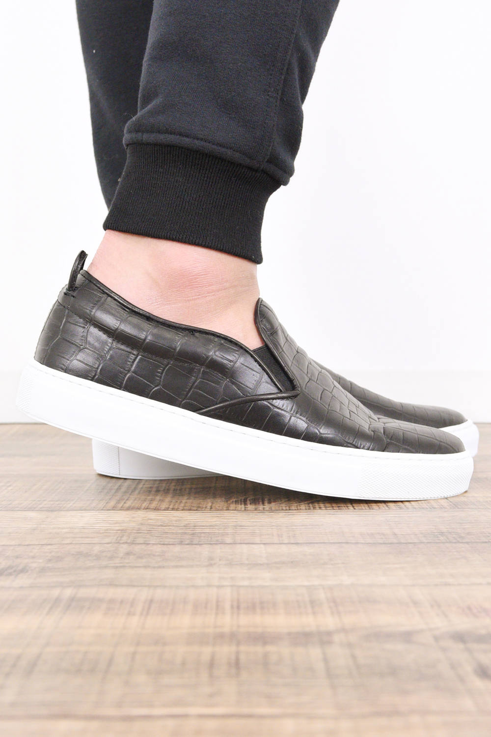 Amb 00 Croco クロコダイル型押し スリッポン ブラック Gossip