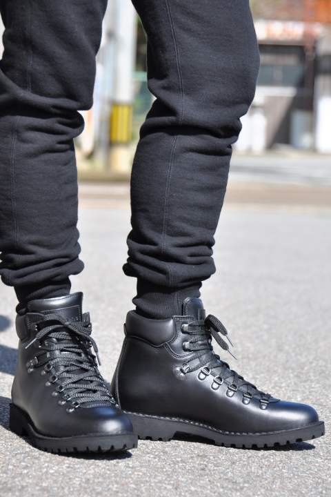 マウンテンブーツ スウェットパンツ カウチンでアウトドアなスタイル 847 Gossip